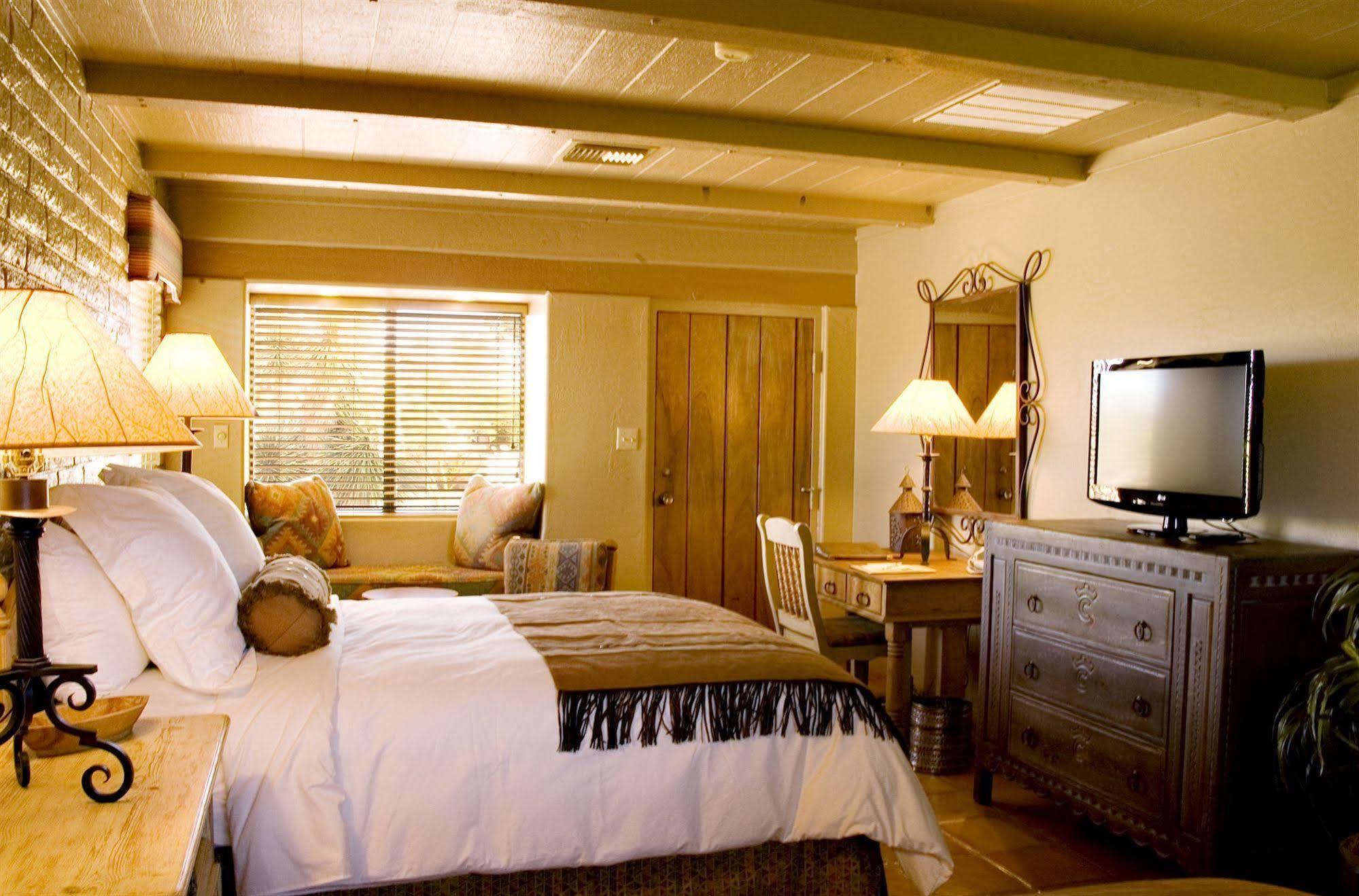 Rancho De Los Caballeros Wickenburg Exterior photo